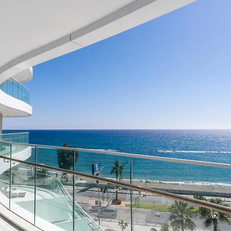 Del Mar Beachfront 'c' 2 Bedroom Apartamento
