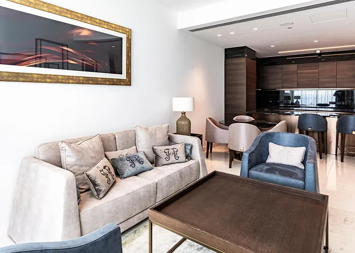 Del Mar Beachfront 'c' 2 Bedroom *