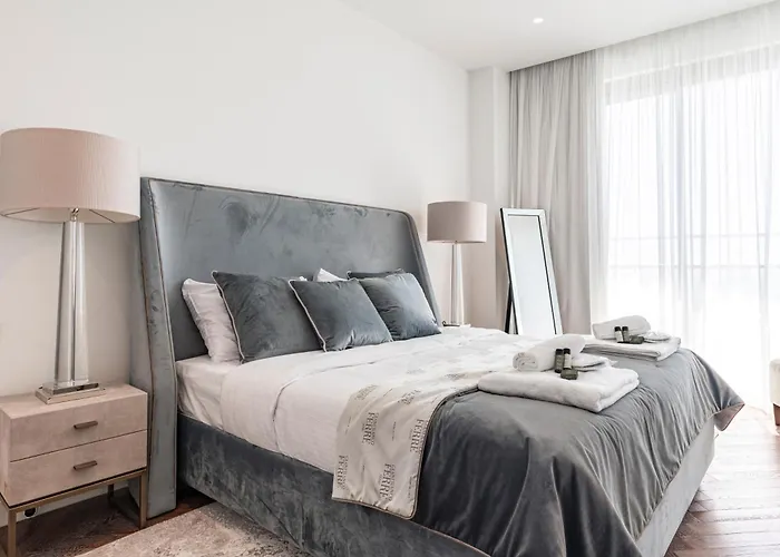 Del Mar Beachfront 'c' 2 Bedroom *